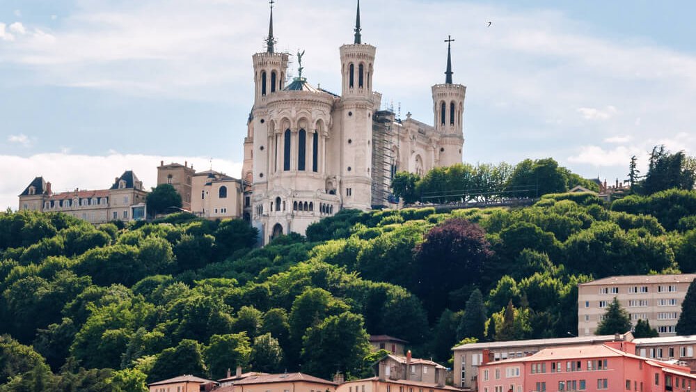 vue contrebas basilique fourviere lyon croix rousse