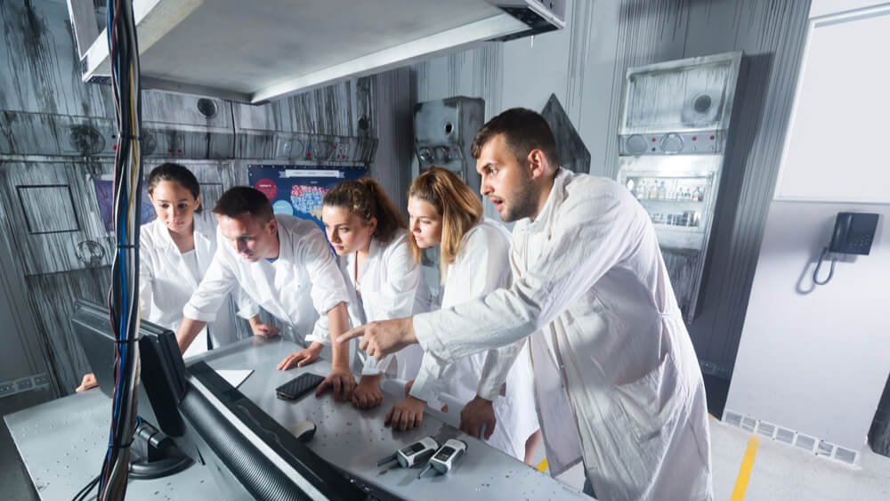 escape game outdoor indoor lyon equipe laboratoire