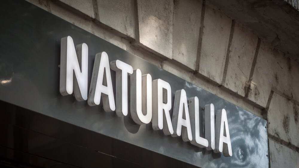 devanture enseigne magasin bio naturalia lyon
