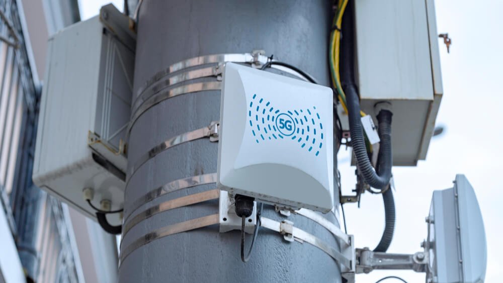 emetteur 5g pylone lyon