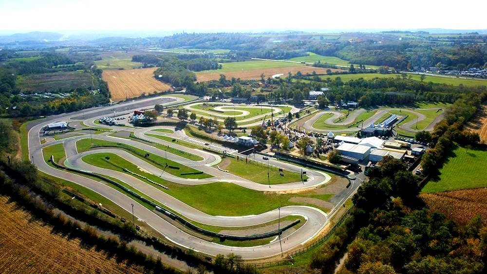 vue aerienne du circuit saint laurent de mure a lyon