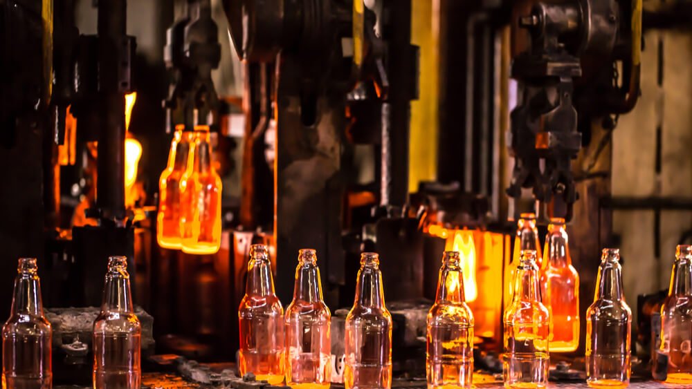 usine fabrication bouteilles verre auvergne rhone alpes