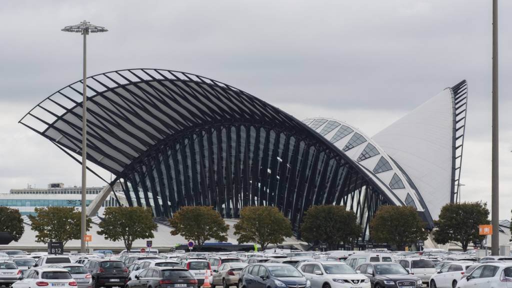 parking surcharge lyon confluence 2