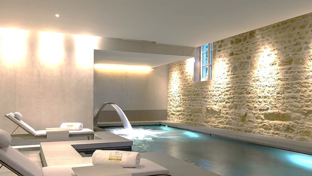 piscine spa chateau de bagnols