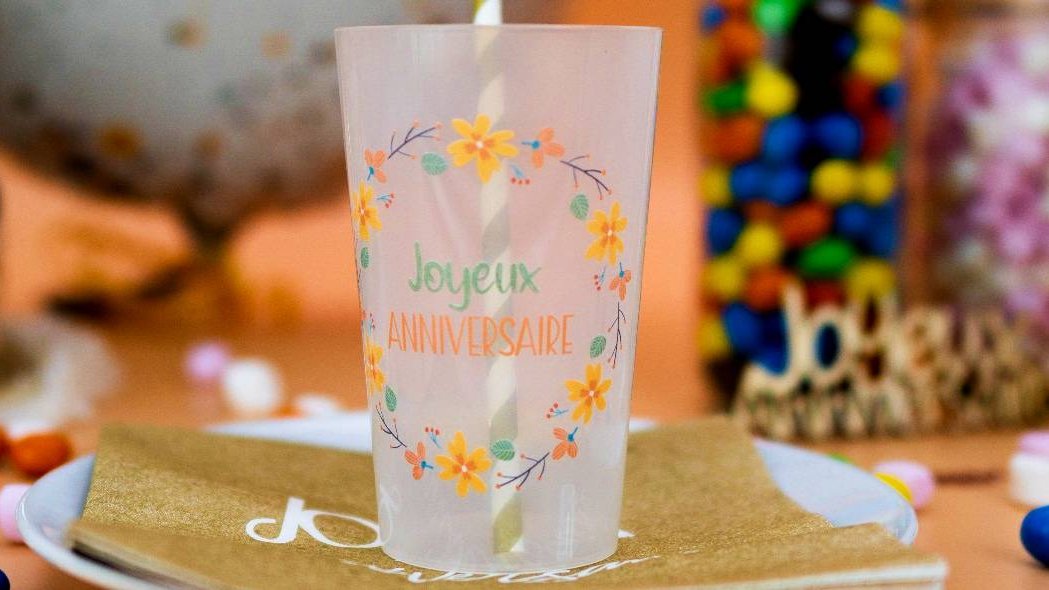 gobelet special anniversaire realise par gobelets com wobz a lyon