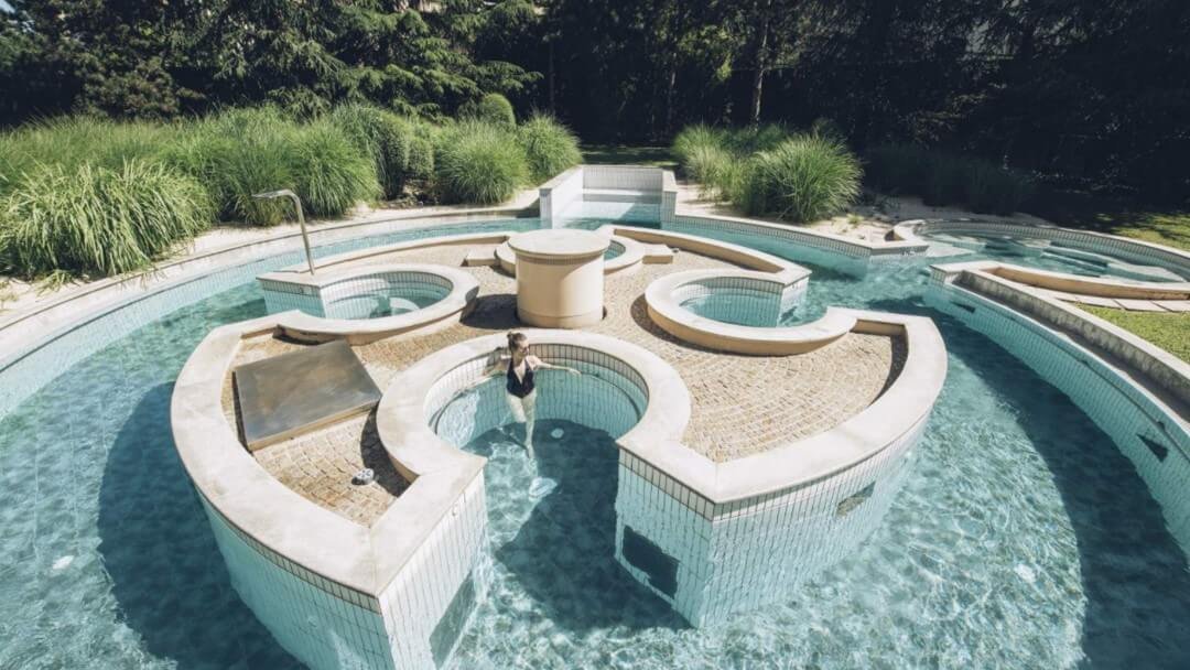 parcours hydromassage exterieur chauffe spa lyon plage croix rousse