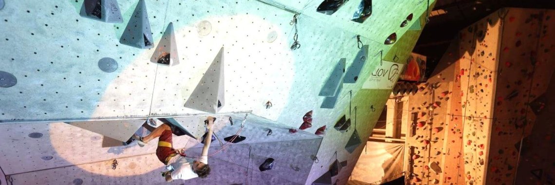 session escalade dans la salle climb up de lyon gerland