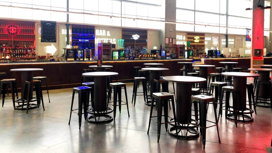 le bar du bowling des lumieres a lyon