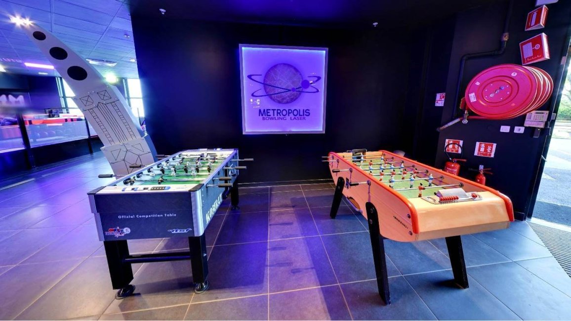 coin autres jeux au metropolis bowling laser a lyon