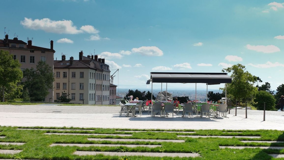 vue depuis terasse cafe du gros caillou lyon