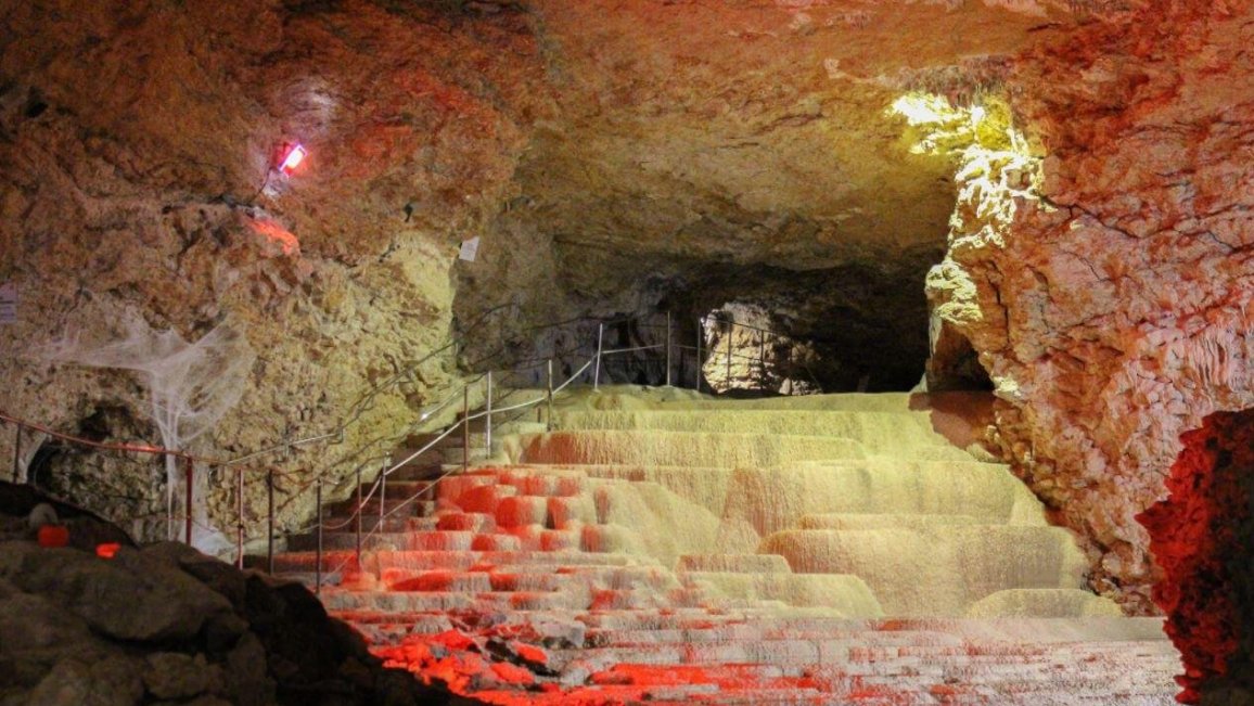 visite balmoween grottes de balmes pour halloween