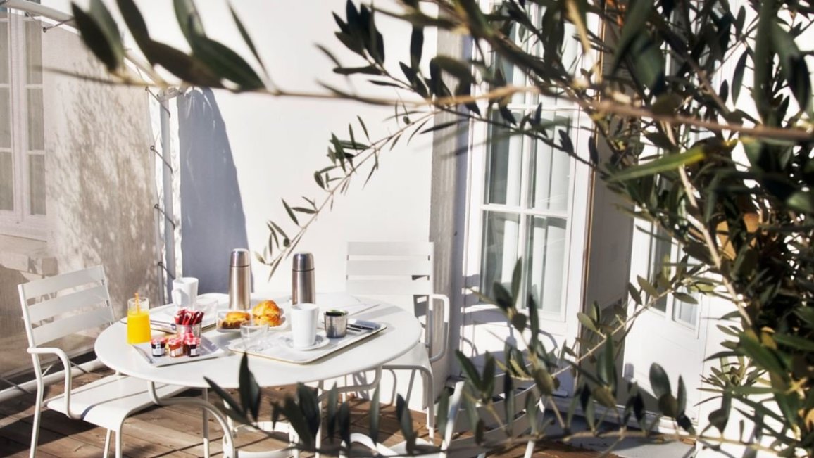 terrasse privative petit dejeuner college hotel lyon