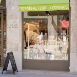 devanture boutique route des aromes lyon 2