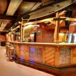 decoration salle bar club ayers rock lyon