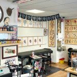 espace de travail du salon savoir faire tatouage electrique a lyon