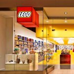 devanture lego store au centre commercial westfield a lyon