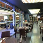 salle interieur comptoir joa restaurant lyon