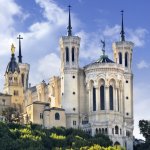 clochers de la basilique notre dame de fourviere