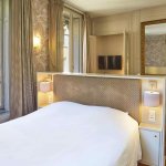chambre cheminee moulures parquet hotel vaubecour lyon 2