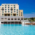 hotel lyon metropole piscine