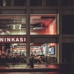vitrine de nuit restaurant brasserie artisanale ninkasi lyon part dieu