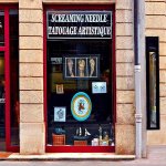 devanture du salon de tatouage screaming needle a lyon