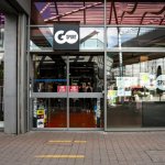 entree du magasin go sport centre commercial carre de soie a vaulx en velin