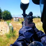 tir de precision lors d une partie au paintball nature a lyon