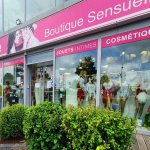 devanture erotique store body house a lyon