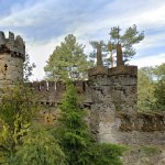 portail fer entre cote chateau saint bonnet le froid