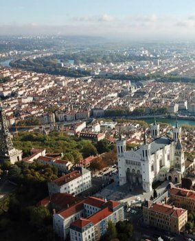 metropole de lyon vue du ciel