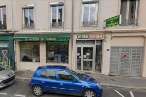 vitrine de la maison du chanvre lyon