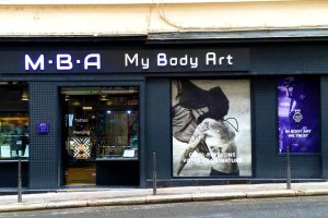 devanture du salon de tatouage et piercing my body art a lyon