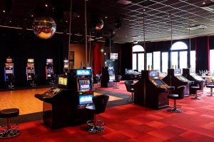 la salle des machines du casino le lion blanc a saint galmier