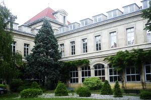 locaux de l iufm de lyon au sein de l universite lyon 1 claude bernard a la croix rousse