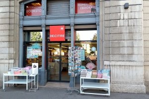 entree librairie decitre place bellecour lyon