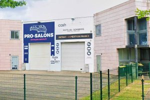 entree de l entrepot et showroom de cashmatelas a vaulx en velin