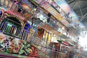 maison du rire a la fete foraine hiver europarc lyon chassieu