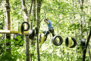 traversee pneus accrobranche city aventure lyon sainte foy.jpg