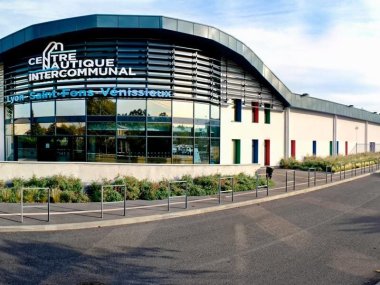 entree centre nautique municipale piscine lyon venissieux