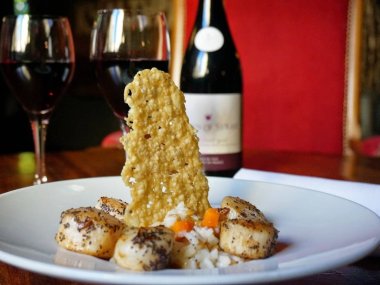 coquilles st jacques restaurant kgb lyon