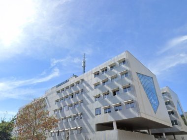 immeuble siege lyonnais le progres confluence