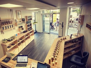 comptoir bois boutique cbd the hemp concept villeurbanne
