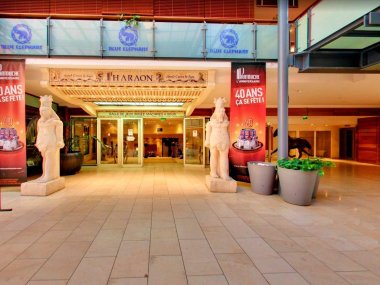 devanture du grand casino le pharaon a lyon