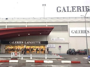 entree galleries lafayette lyon bron