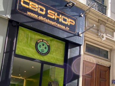 devanture enseigne magasin cbd shop france ainay lyon