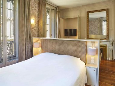 chambre cheminee moulures parquet hotel vaubecour lyon 2
