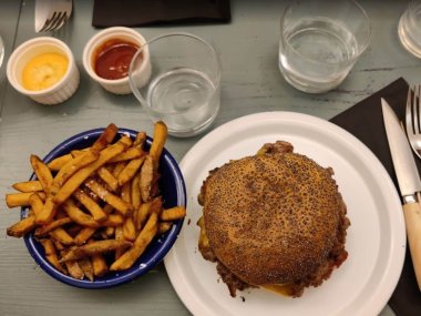 burger maison et frites restaurant americain les frangins lyon