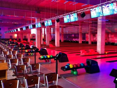 les pistes du bowling des lumieres a lyon