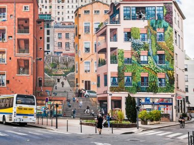 mur peint des canuts lyon croix rousse